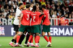 华体会官网-欧国联比赛：场上较量激烈，胜负悬念未解