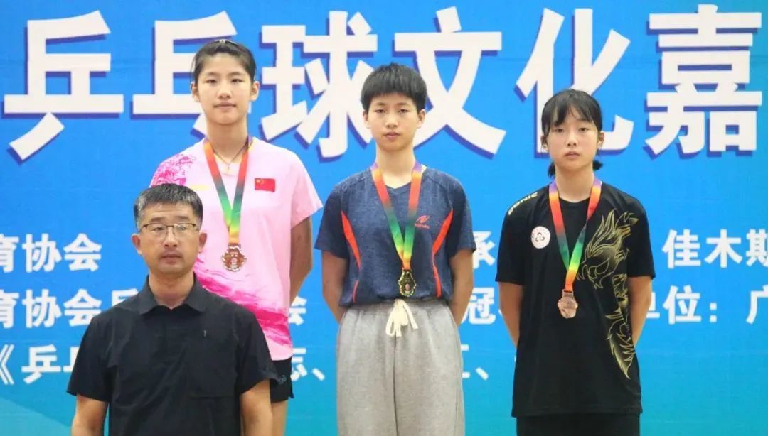 包含坦桑尼亚击剑选手实力突出，斩获佳绩的词条