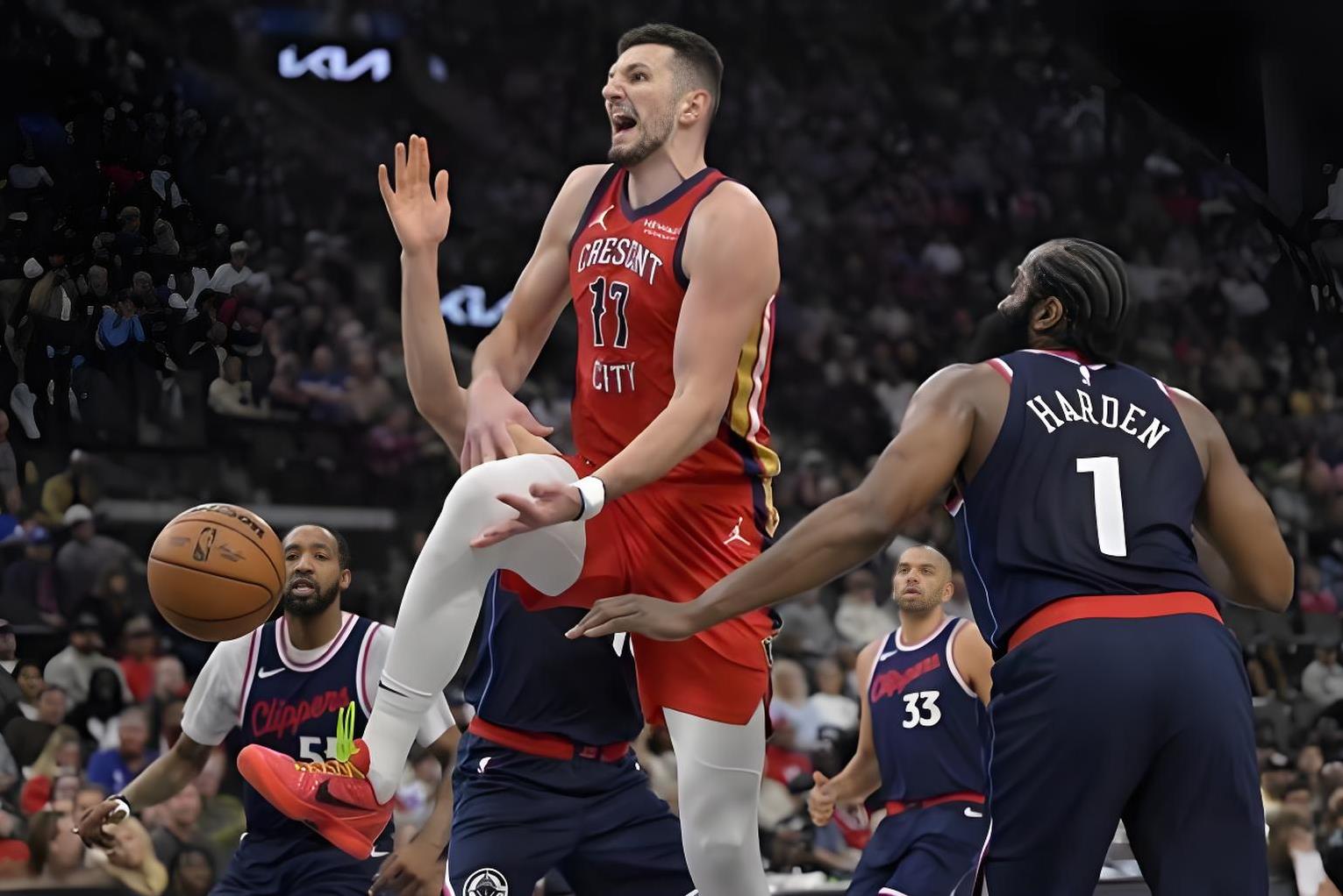 关于鹈鹕防守疲软，连续两场失利令球队陷入困境的信息