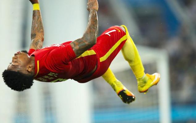 非洲主帅领军，挺进洲际足球赛半决赛