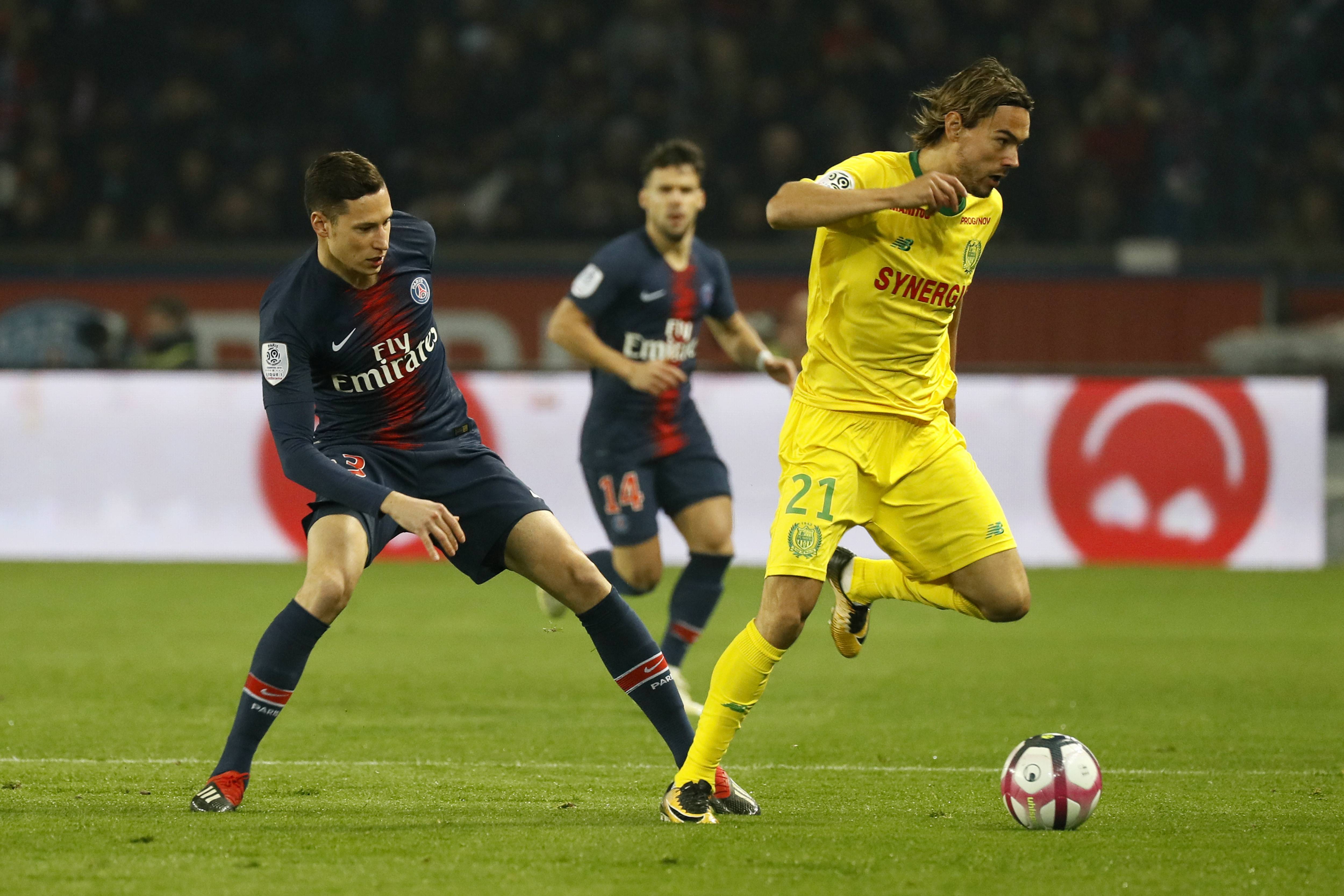 曼联客场取胜，球队逐渐走好