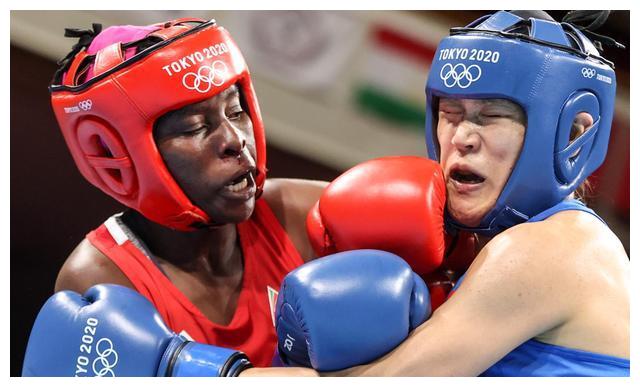 莫桑比克代表团在拳击比赛中遭遇困难 莫桑比克代表团在拳击比赛中遭遇困难