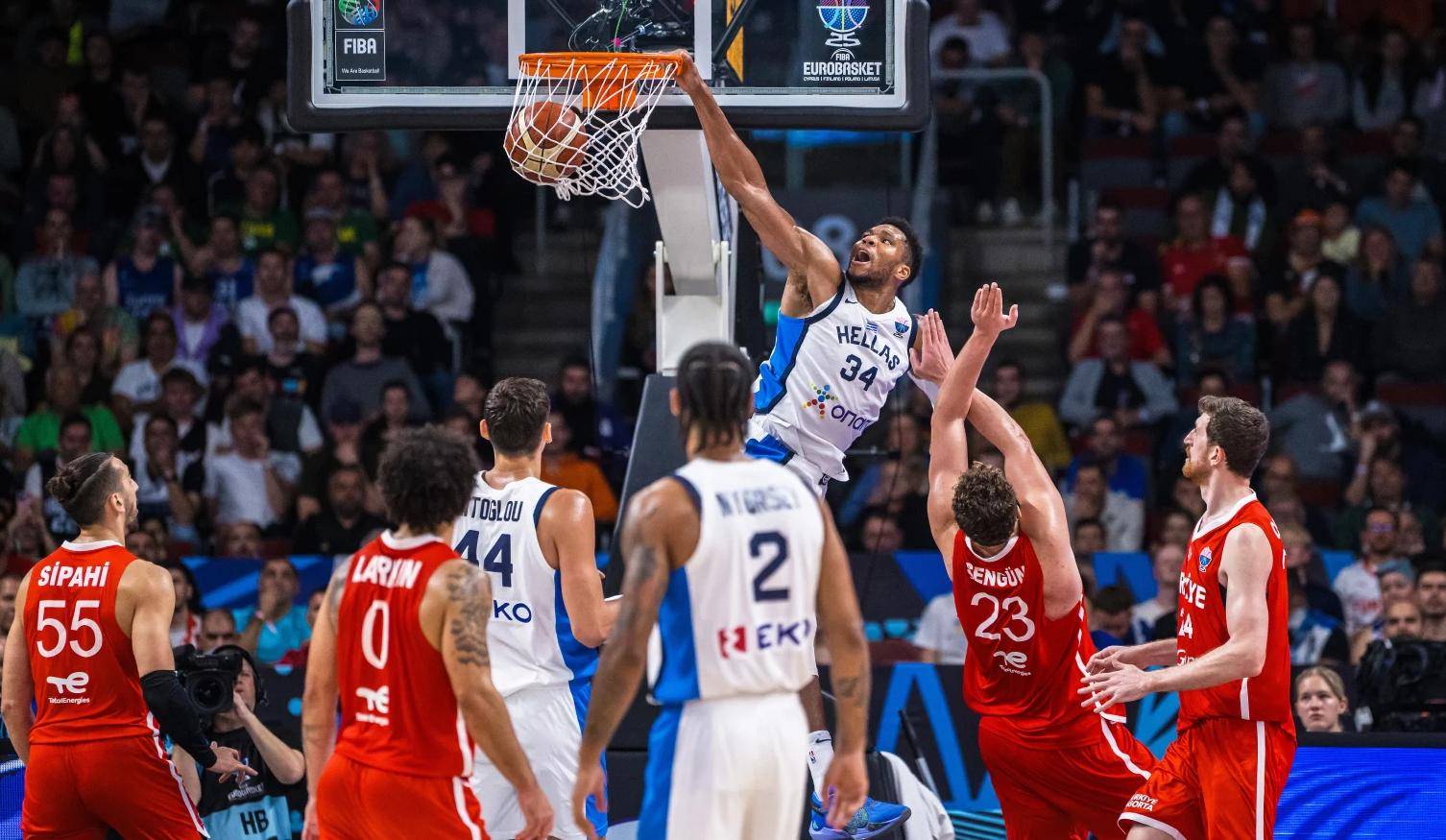 土耳其男篮翻盘意大利男篮，特雷杨高光表现