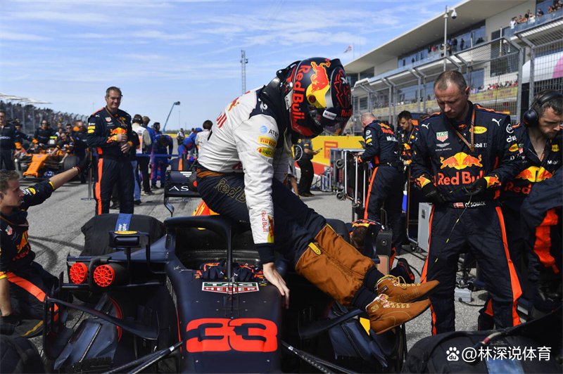 包含迈凯伦碾压梅赛德斯，维斯塔潘扛起全队的词条